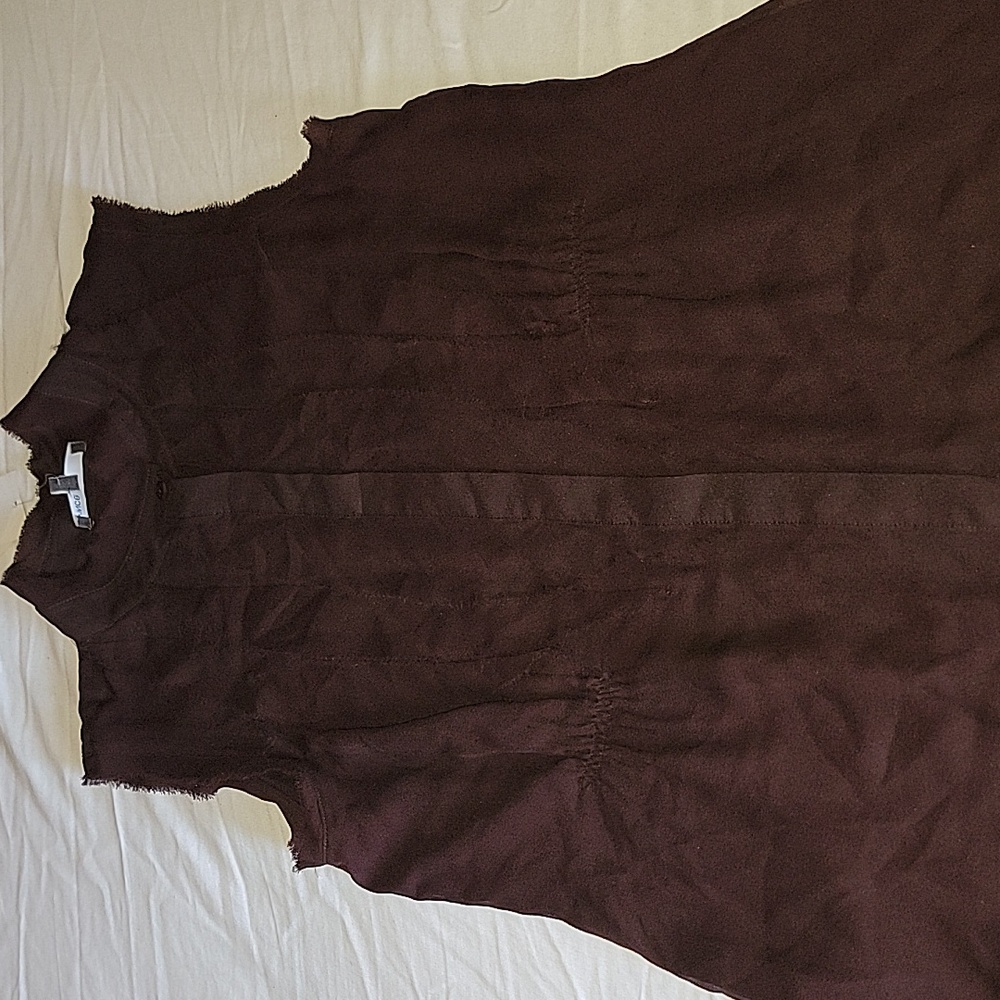 Vince Sheer Sleeveles Top - Picture 2 of 8